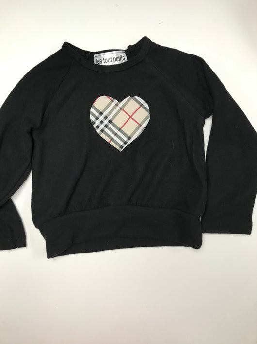 Black Sweatshirt/B Plaid Heart