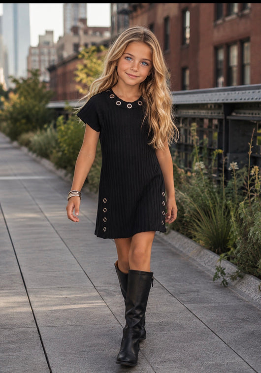 BLACK BRUSHED RIB S/S COLLAR DISC DRESS