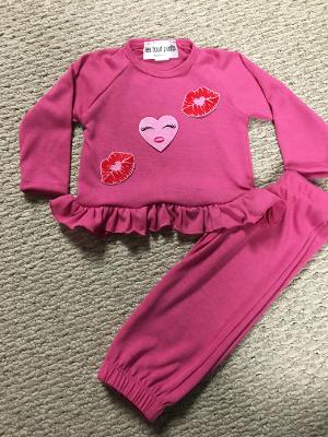 Pink Smush ruffle hearts & kisses infant set
